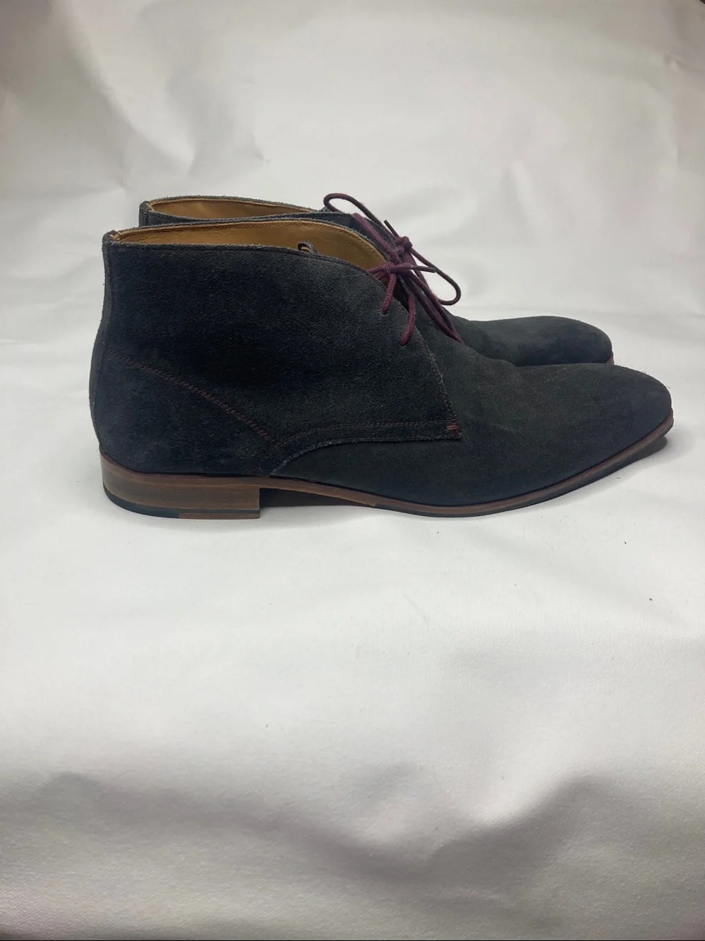 Men\'s Gray Suede Chukka Boots with Burgundy Laces Zelli Marco Italian Suede Chukka Boots Grey  main image 4